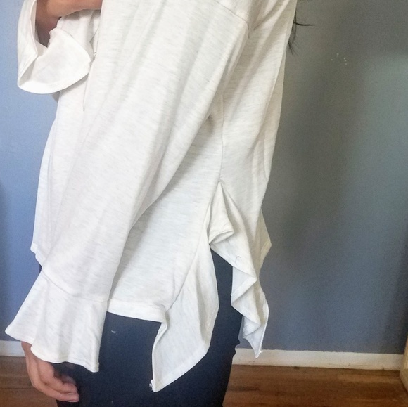 LITTLE DETAILS RELAXED CREAM TOP - Picture 5 of 7